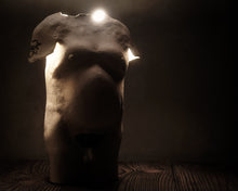 Load image into Gallery viewer, &quot;Harris&quot; Hand-Sculpted Body Table Lamp
