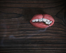 Load image into Gallery viewer, Smoking Lips Incense Burner
